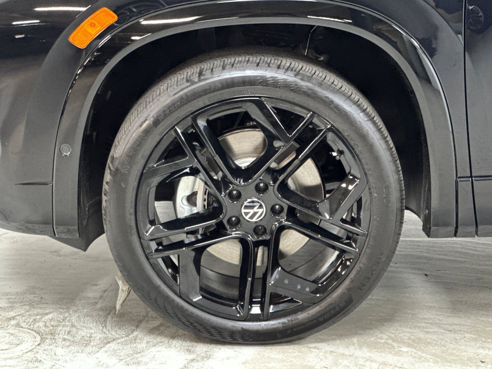 New 2026 Volkswagen Tiguan SE R-Line AWD/4WD image 24