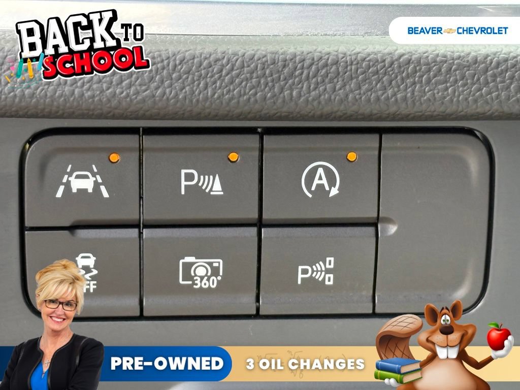 Used 2026 Chevrolet Suburban Premier w/ Sun And Tow Package RWD image 33