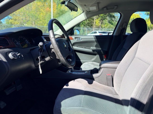 Used 2006 Chevrolet Impala LT FWD image 6