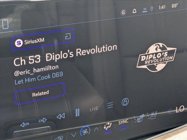 New 2026 Chevrolet Suburban High Country w/ Sun And Tow Package image 13