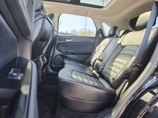 Certified 2017 Ford Edge SEL w/ Equipment Group 201A image 6