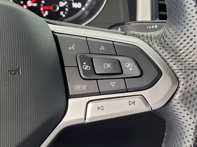 Used 2020 Volkswagen Atlas Cross Sport SE w/ Panoramic Sunroof Package FWD image 25