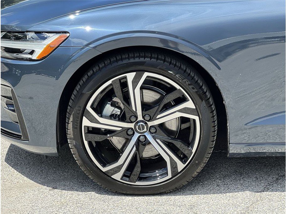 Used 2024 Volvo S60 B5 Core AWD/4WD image 19