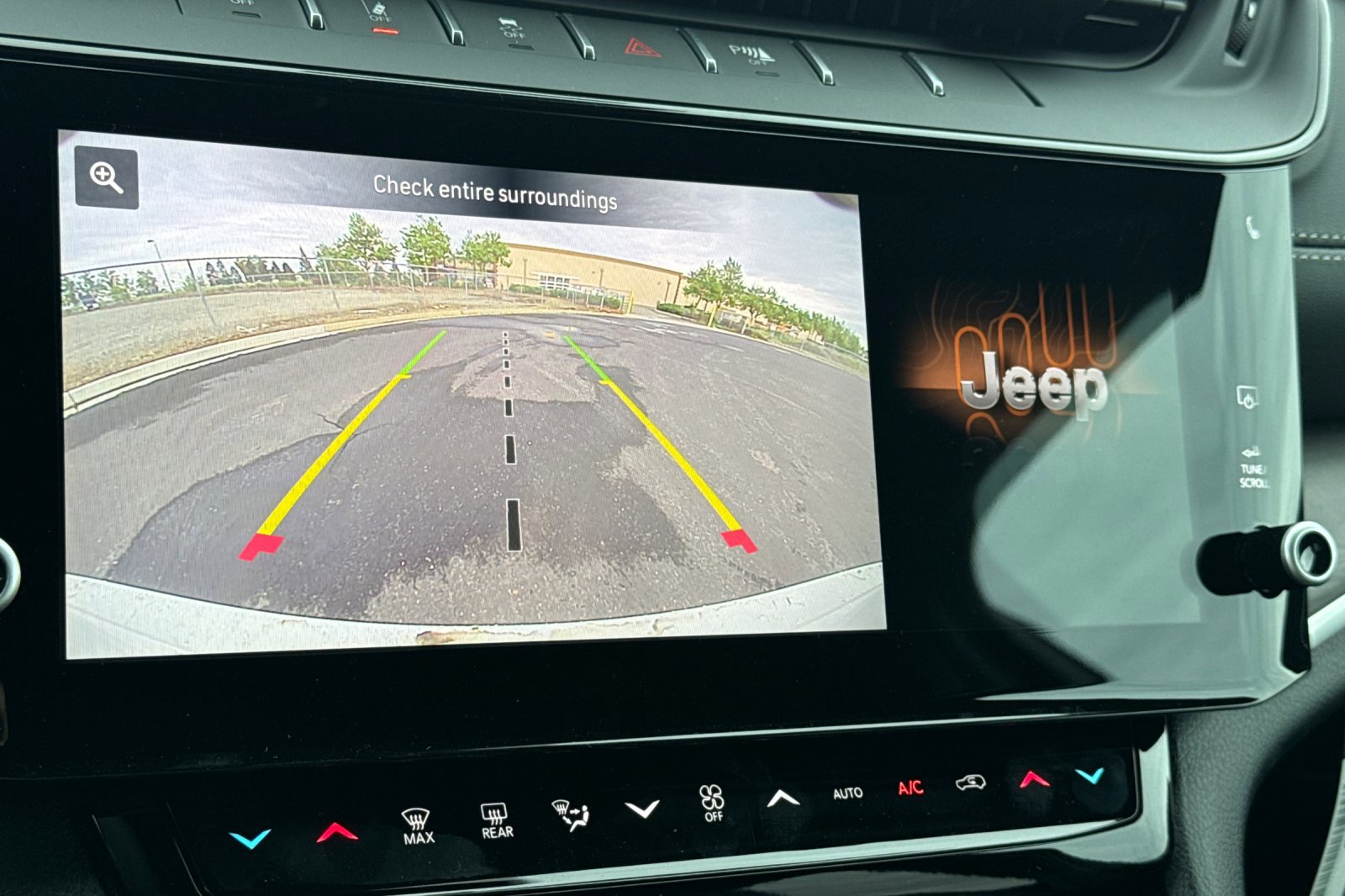 New 2026 Jeep Grand Cherokee Altitude image 18