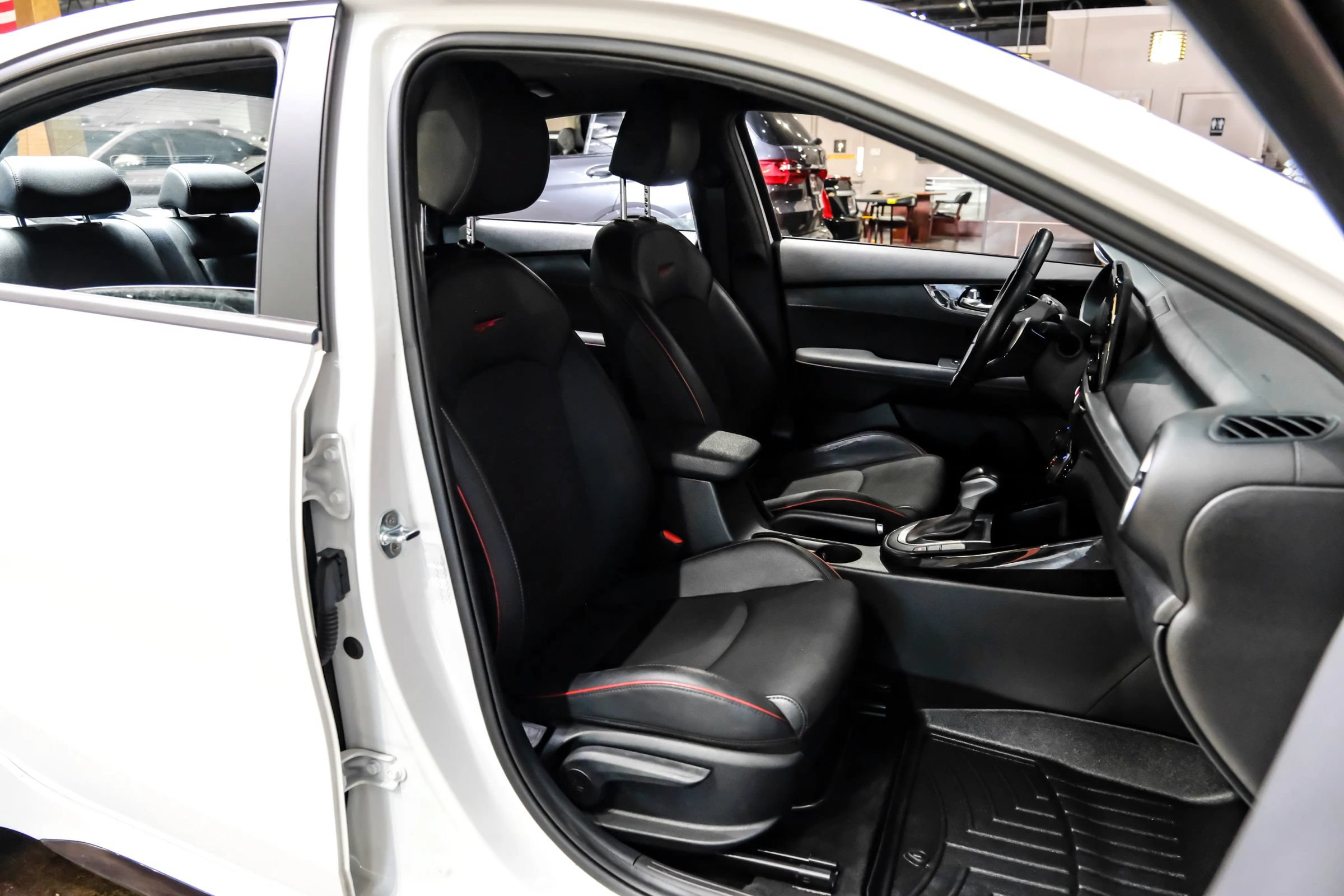 Used 2022 Kia Forte GT FWD image 31