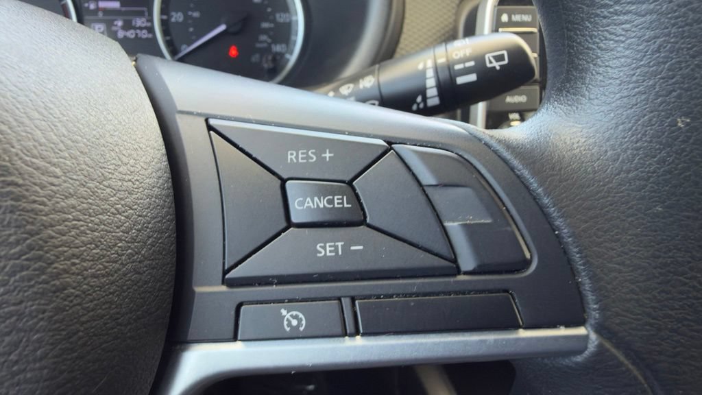 Used 2021 Nissan Kicks S FWD image 31