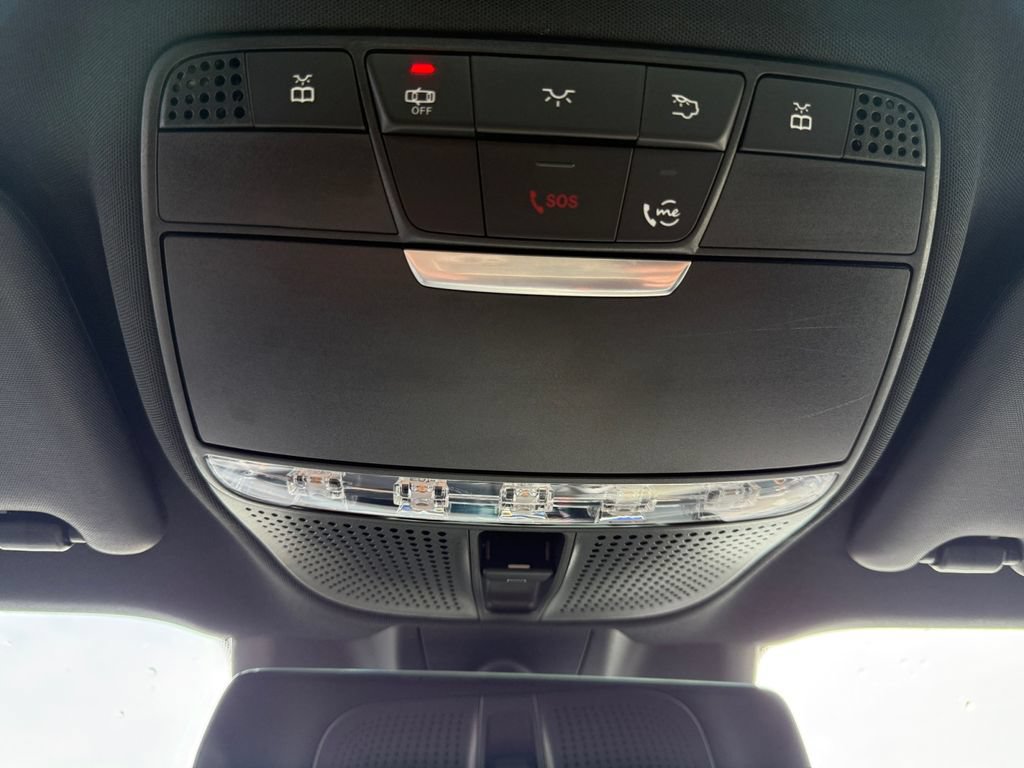 Used 2023 Mercedes-Benz E 350 4MATIC Sedan image 19