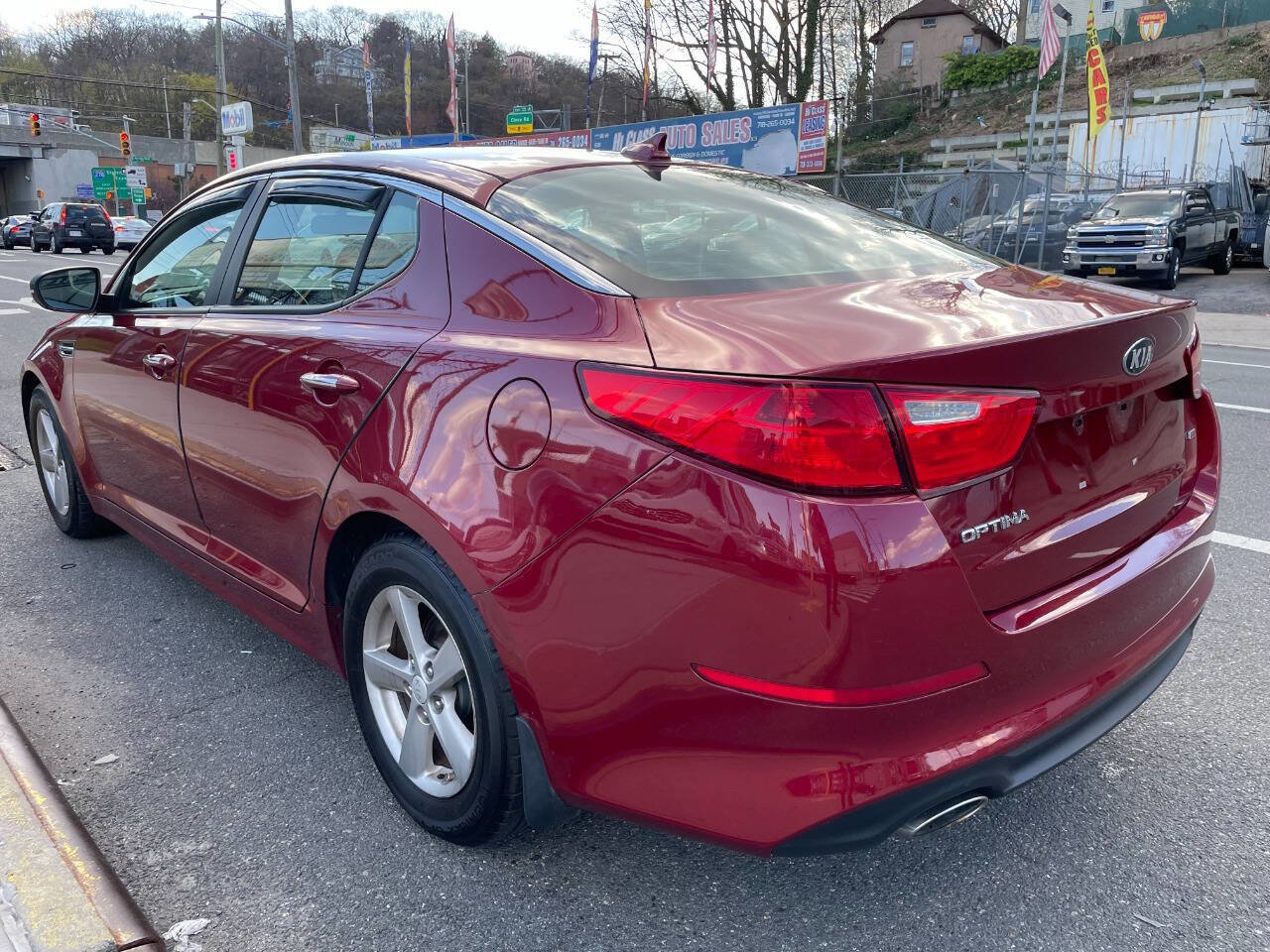 Used 2015 Kia Optima LX image 5