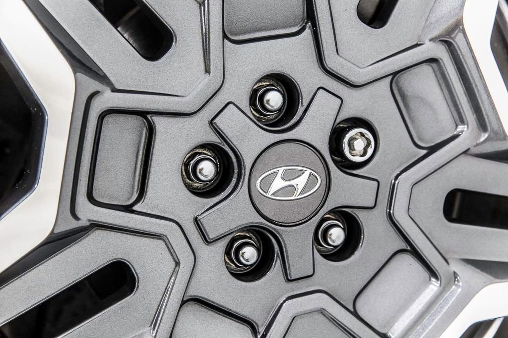 Used 2022 Hyundai Santa Fe Limited FWD image 40