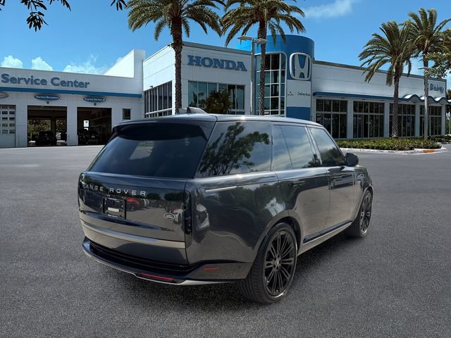 Used 2023 Land Rover Range Rover SE AWD/4WD image 8