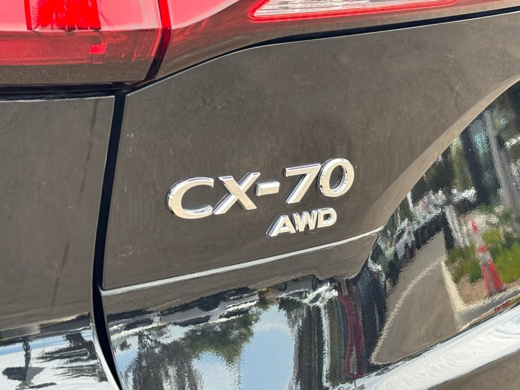 Certified 2025 MAZDA CX-70 Plug-In Hybrid w/ Premium Pkg AWD/4WD image 23