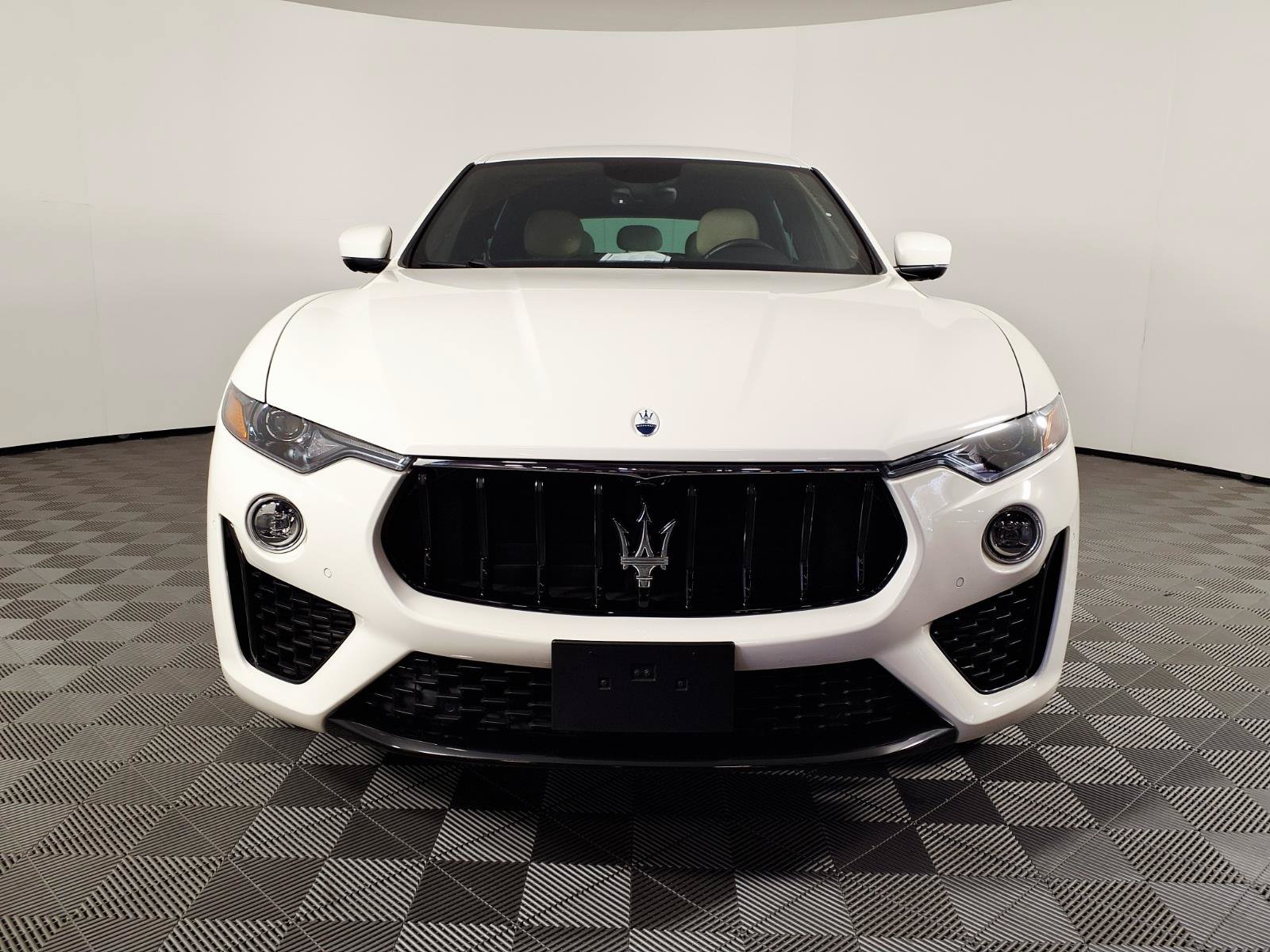 Used 2022 Maserati Levante Modena AWD/4WD image 2