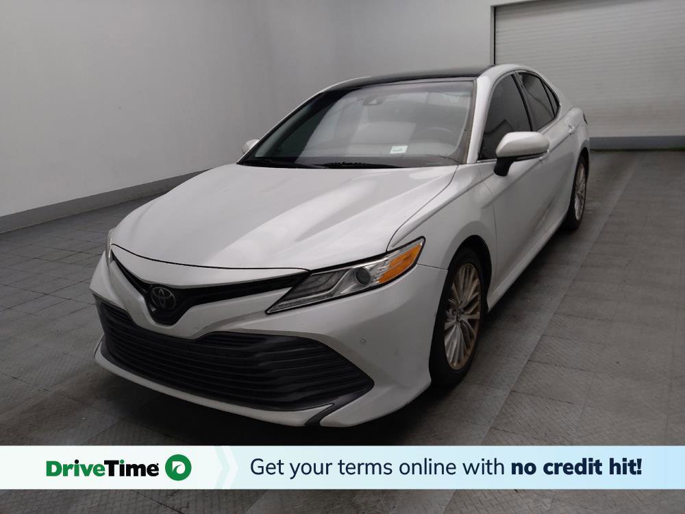 Used 2018 Toyota Camry XLE FWD image 1