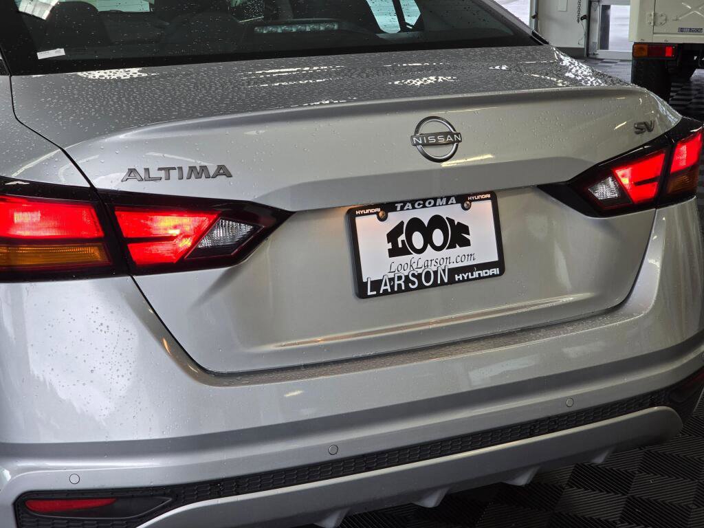 Used 2023 Nissan Altima 2.5 SV image 13