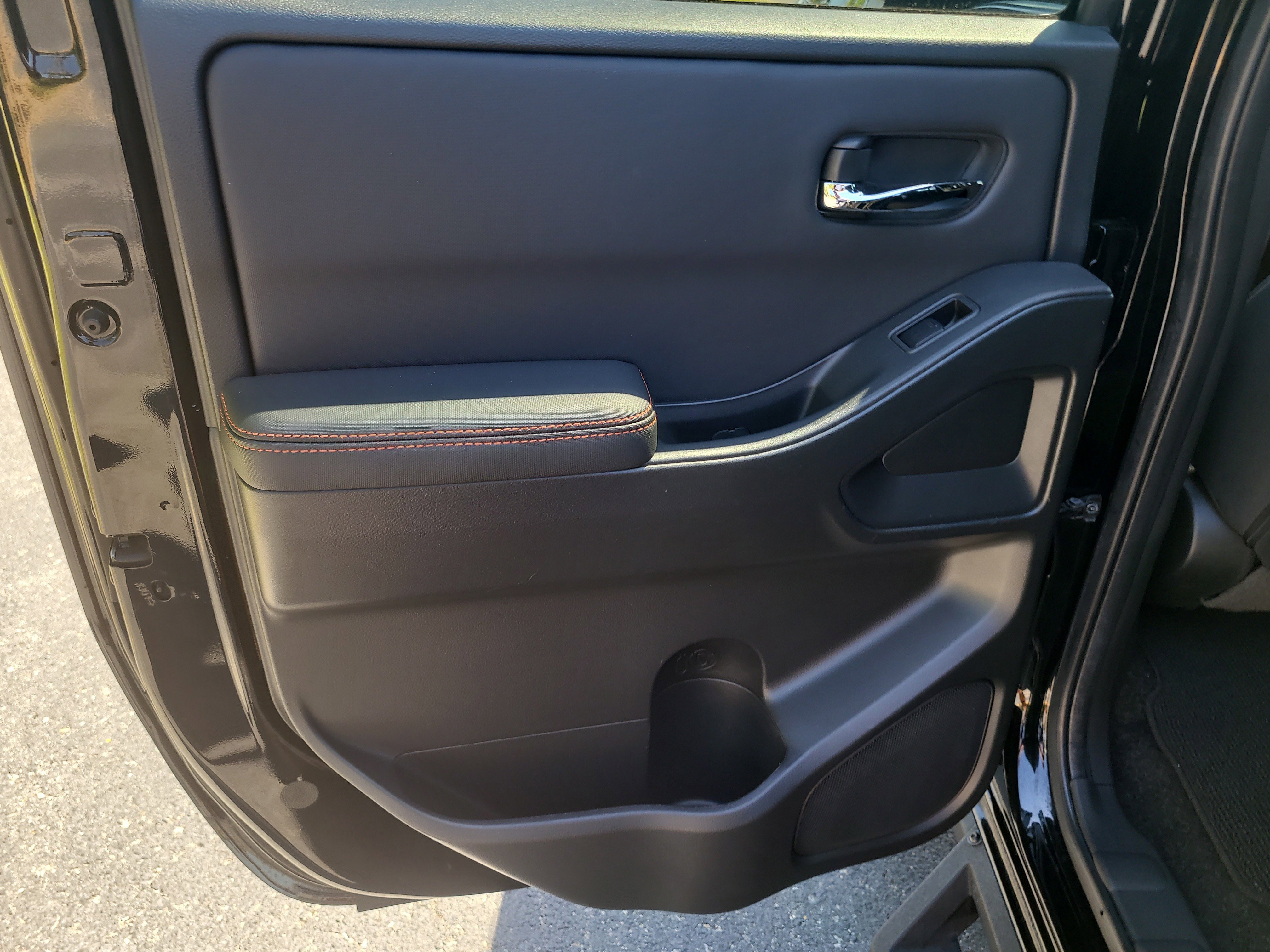 Used 2024 Nissan Frontier Pro-X w/ Pro Convenience Package RWD image 13
