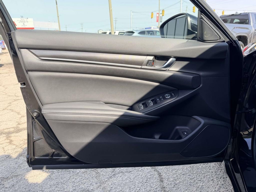 Used 2022 Honda Accord Sport image 16