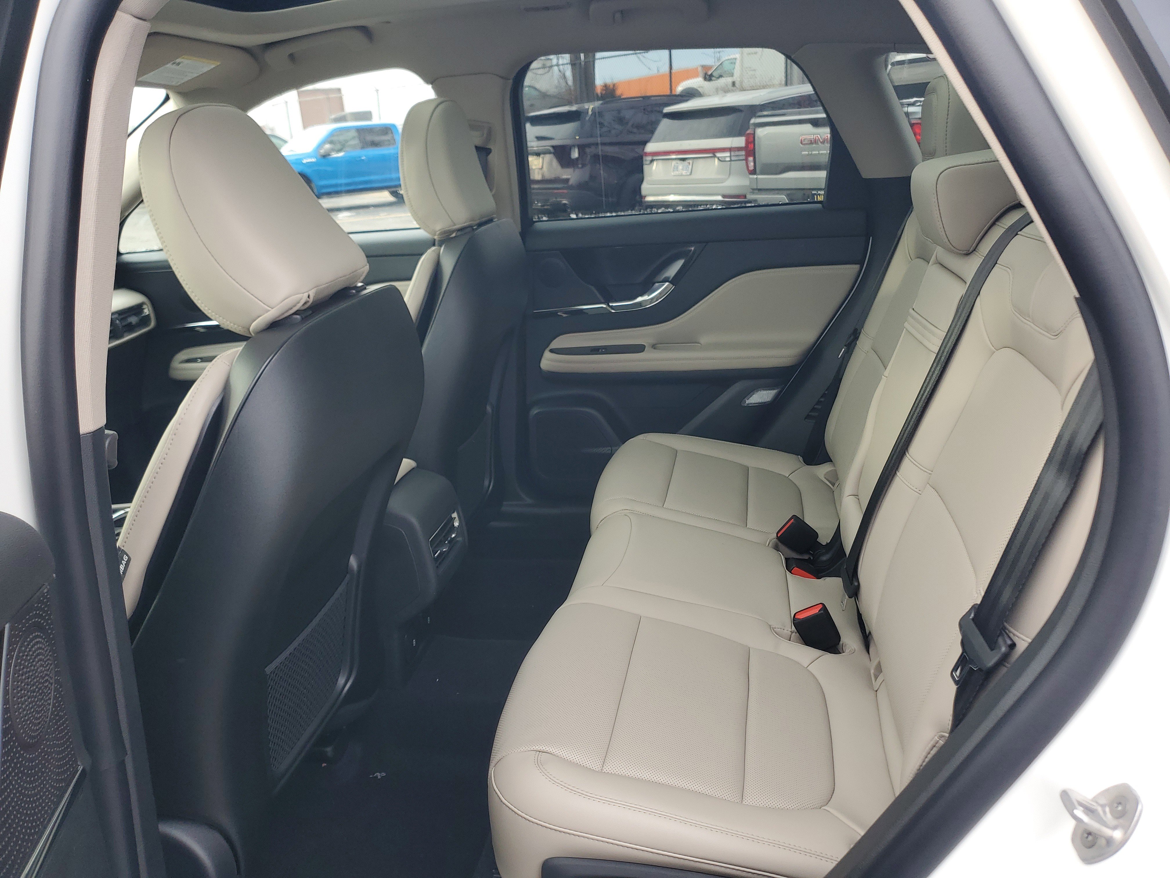 New 2026 Lincoln Corsair Premiere image 25