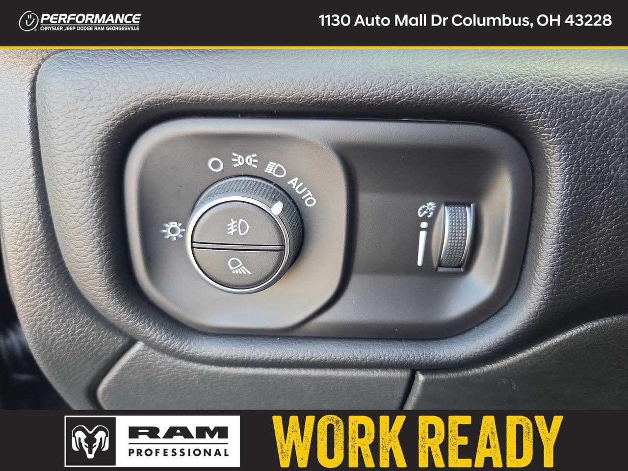 New 2026 RAM 2500 Big Horn AWD/4WD image 32