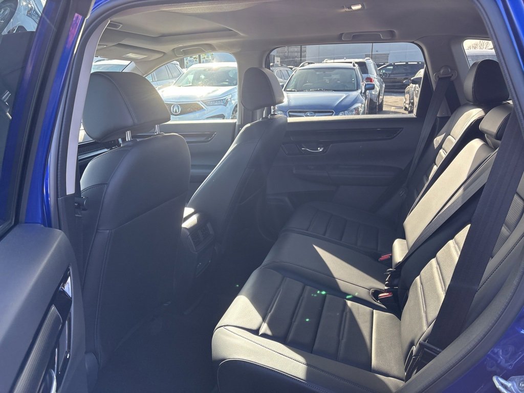 Used 2025 Honda CR-V EX-L image 12
