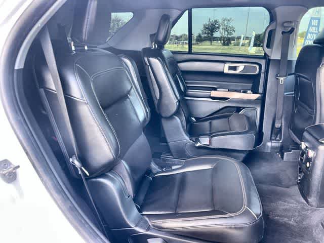 Used 2022 Ford Explorer XLT w/ Equipment Group 202A RWD image 14