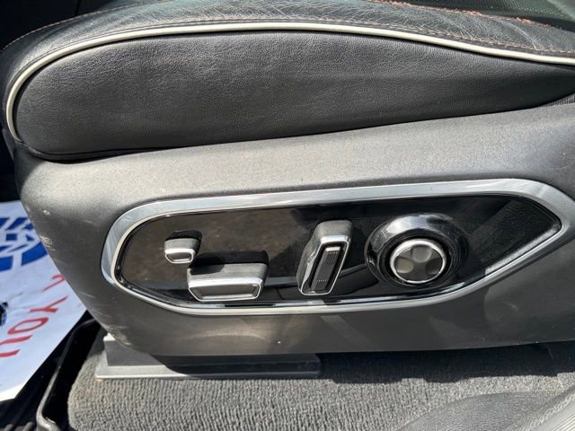 Used 2023 Jeep Grand Cherokee L Summit AWD/4WD image 17