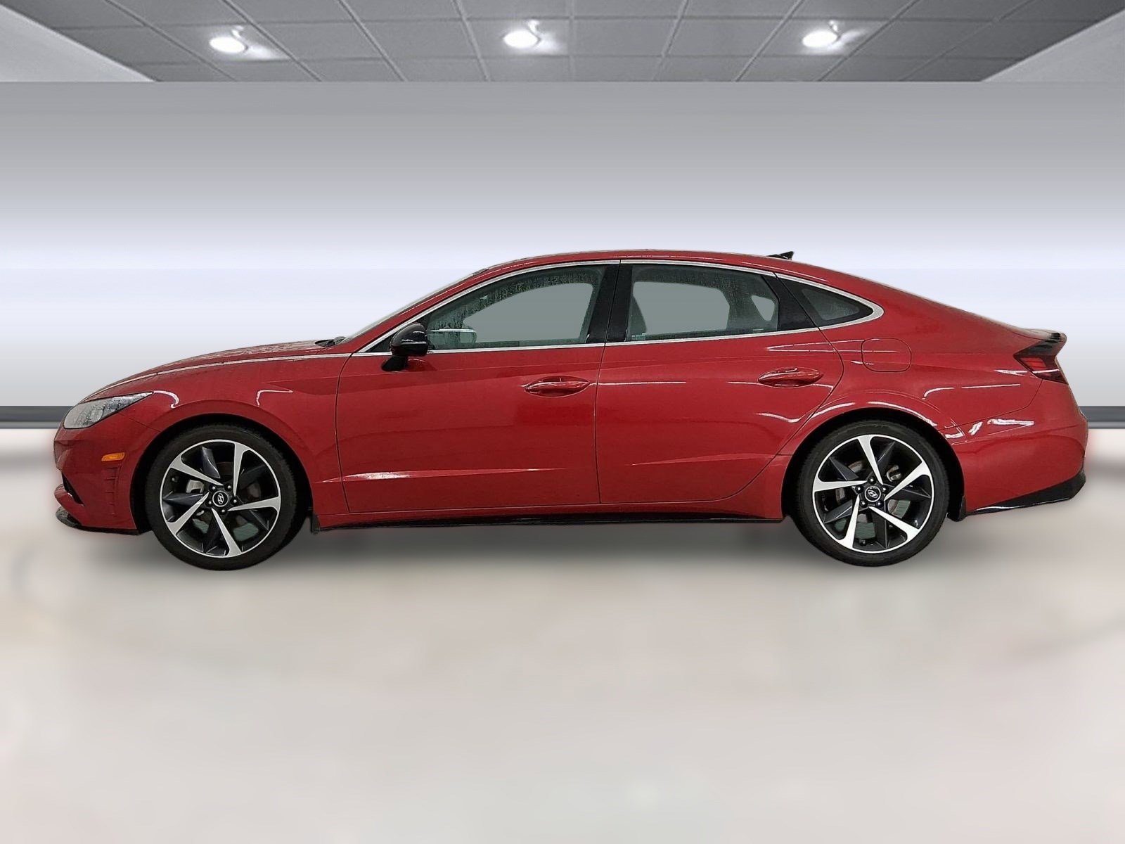 Used 2021 Hyundai Sonata SEL Plus w/ Tech Package image 2