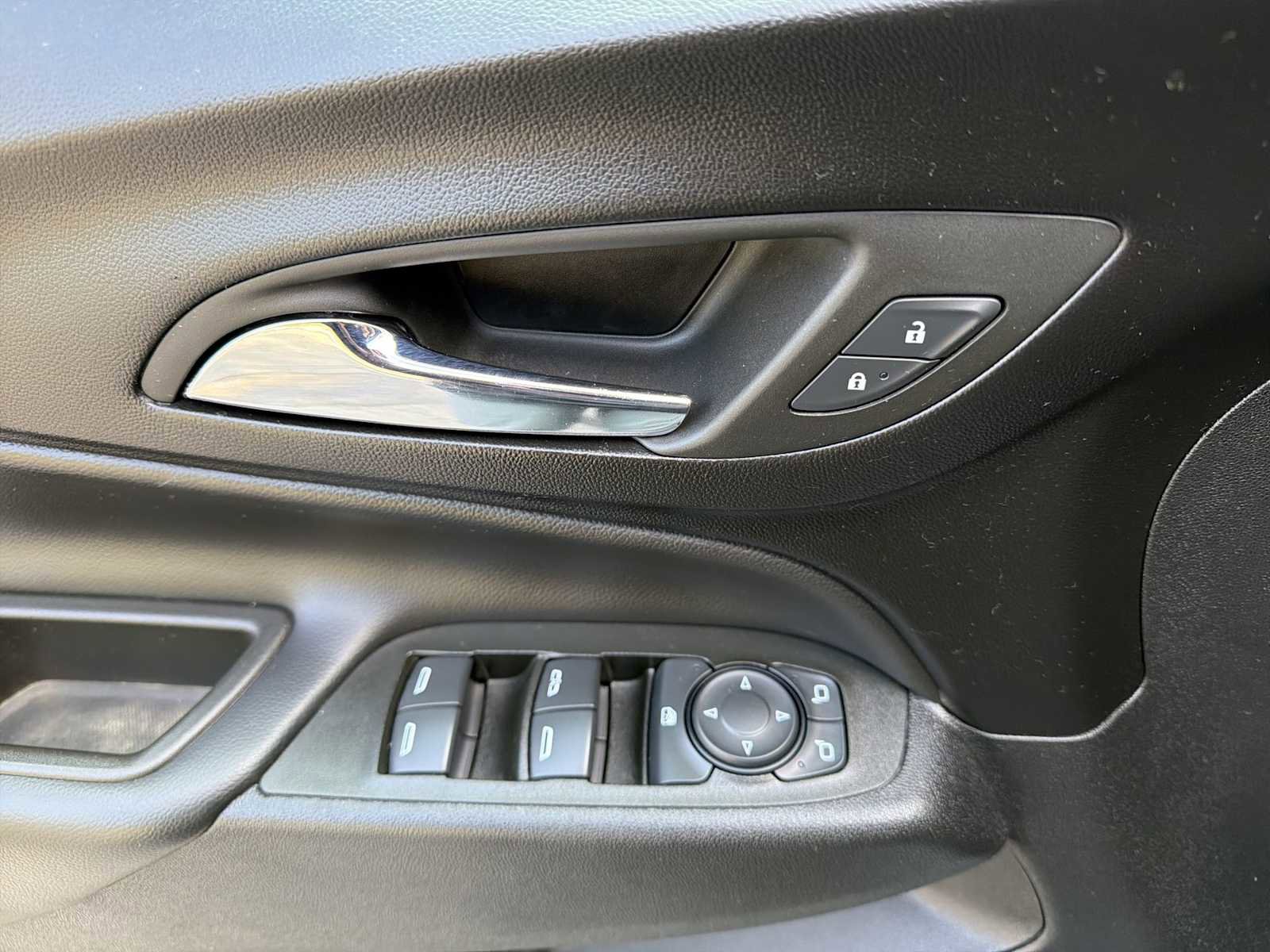 Certified 2023 Chevrolet Equinox LT AWD/4WD image 22