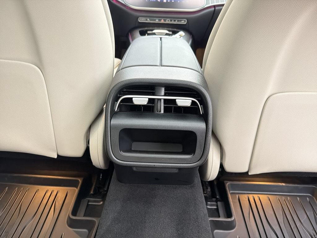 Used 2026 Mercedes-Benz E 350 Sedan image 21