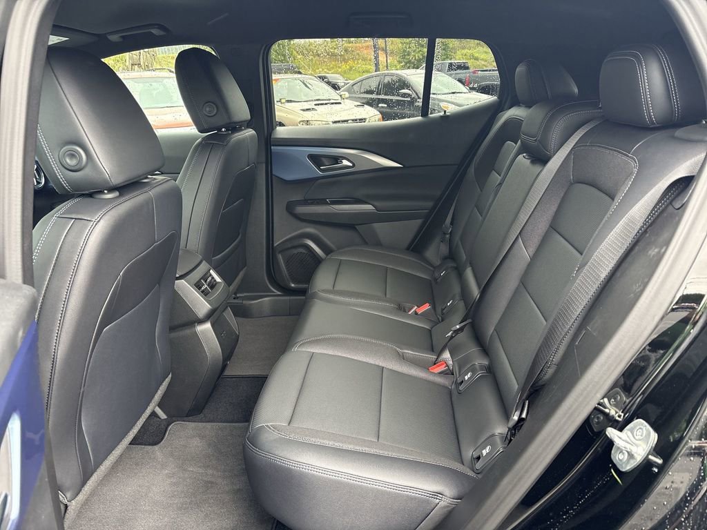 New 2026 Chevrolet Equinox EV LT image 25