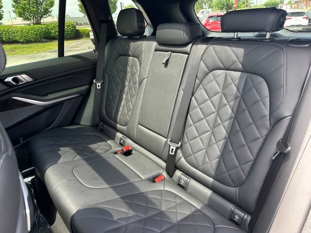 Used 2026 BMW X5 xDrive40i AWD/4WD image 32