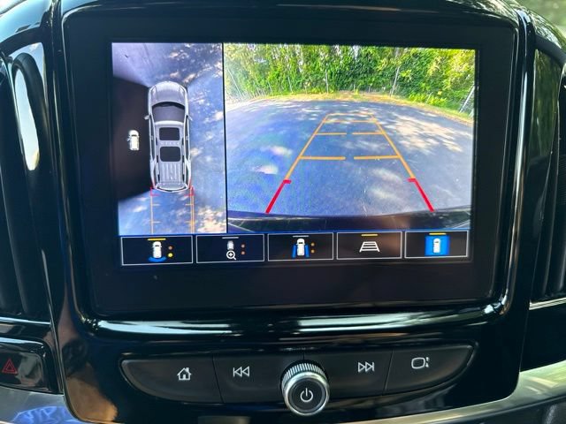 Used 2023 Chevrolet Traverse LT w/ Rear Camera Mirror Package AWD/4WD image 17