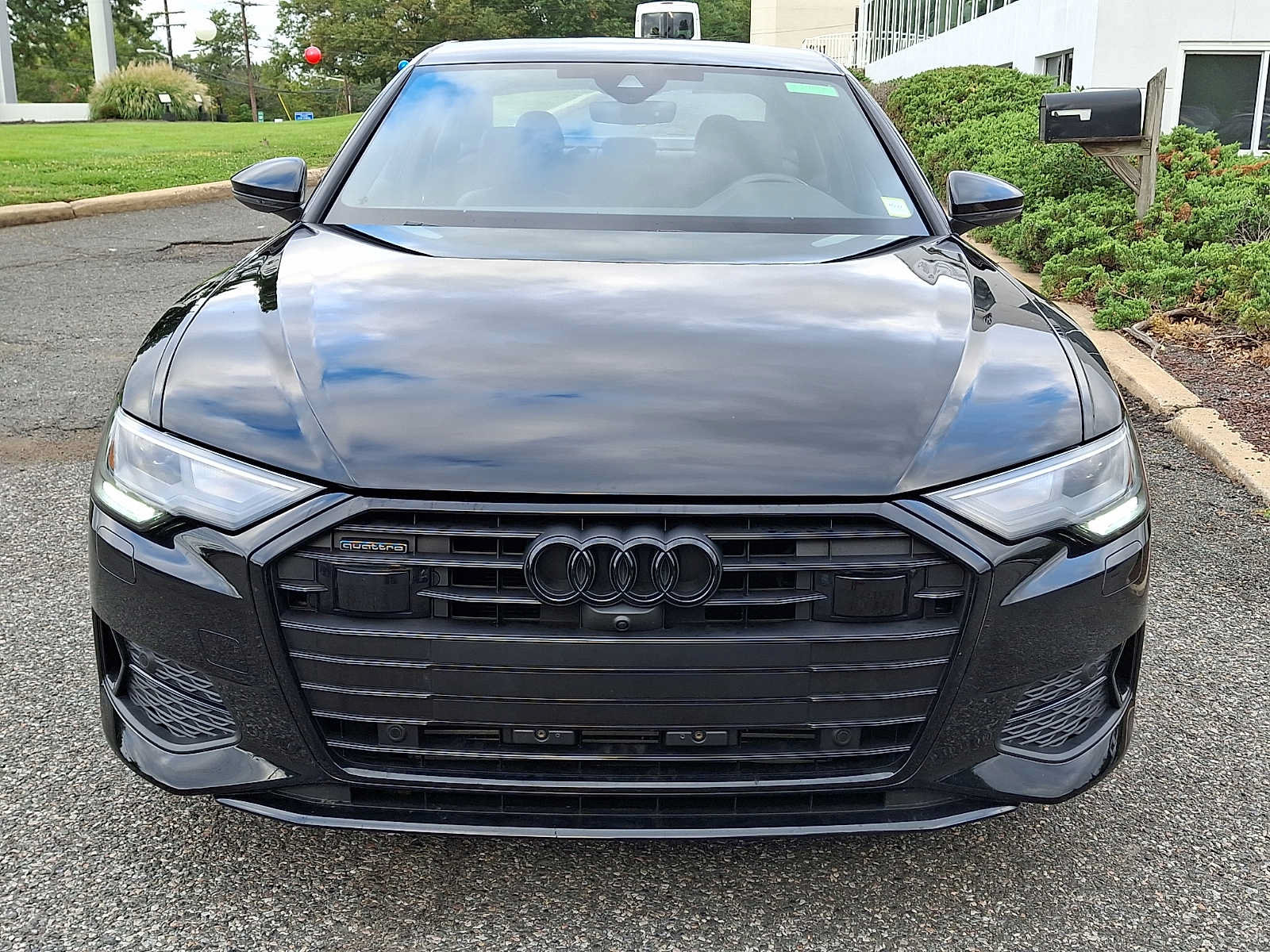 Used 2023 Audi A6 Premium Plus w/ Premium Plus Package AWD/4WD image 2