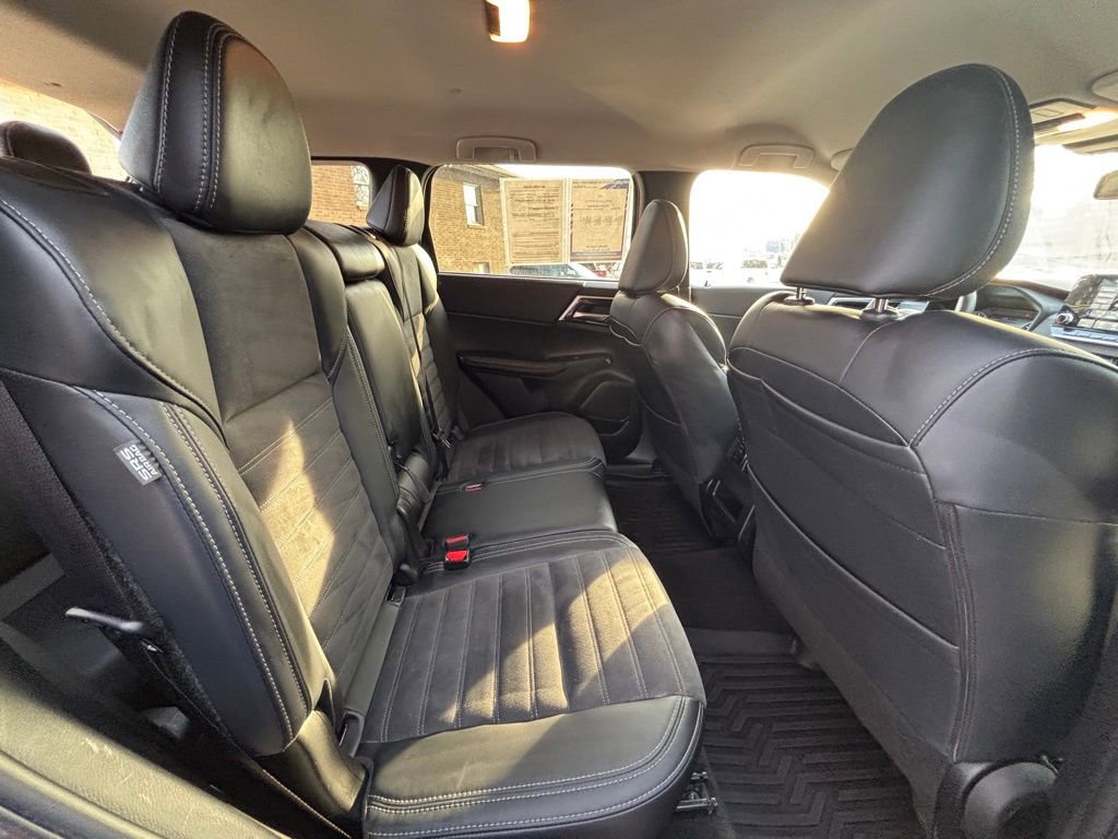 Used 2024 Mitsubishi Outlander SE image 20