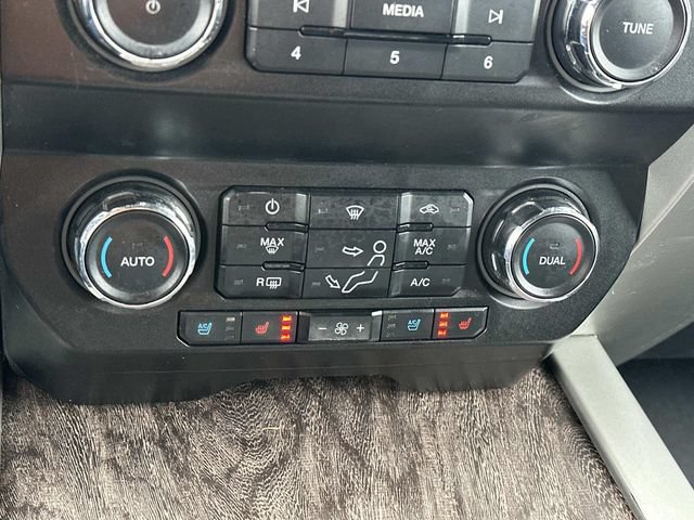 Used 2019 Ford F250 Lariat w/ Lariat Value Package AWD/4WD image 25