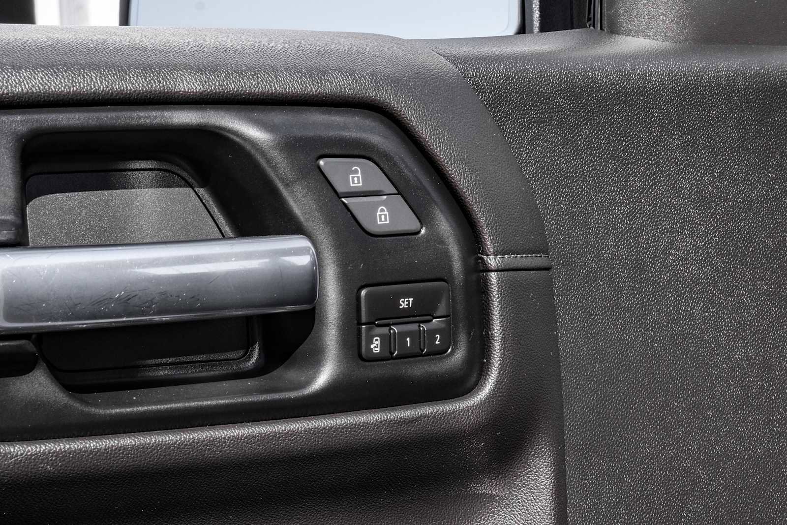 Used 2020 GMC Sierra 1500 SLT image 46