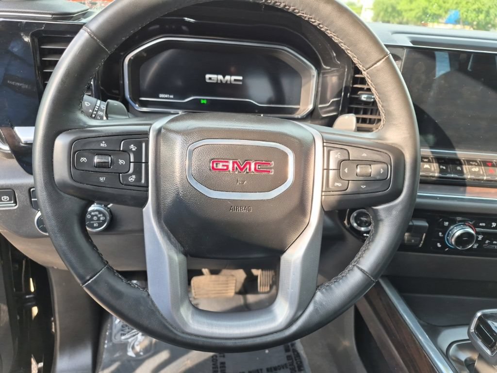Used 2024 GMC Sierra 1500 SLT AWD/4WD image 10