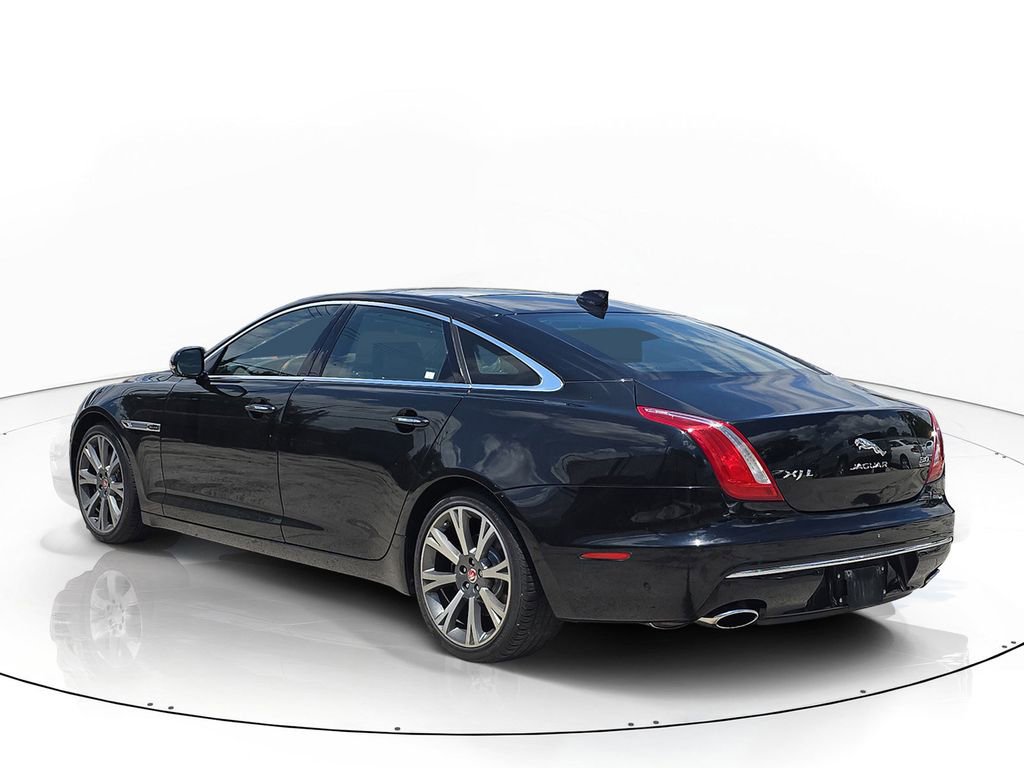 Used 2017 Jaguar XJ L Portfolio AWD/4WD image 3