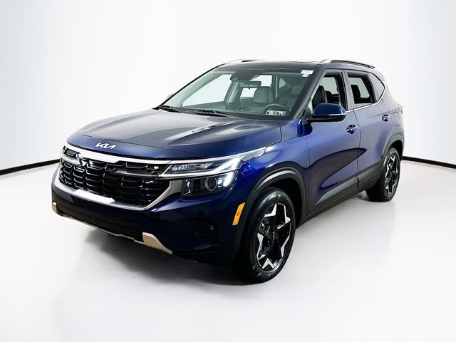 Used 2024 Kia Seltos EX AWD/4WD image 3