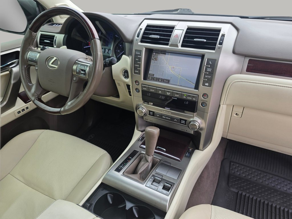 Used 2018 Lexus GX 460 Premium AWD/4WD image 34