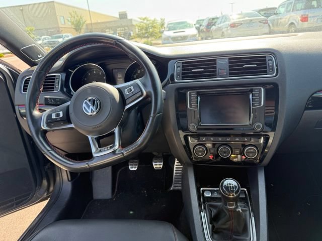 Used 2017 Volkswagen Jetta GLI FWD image 6