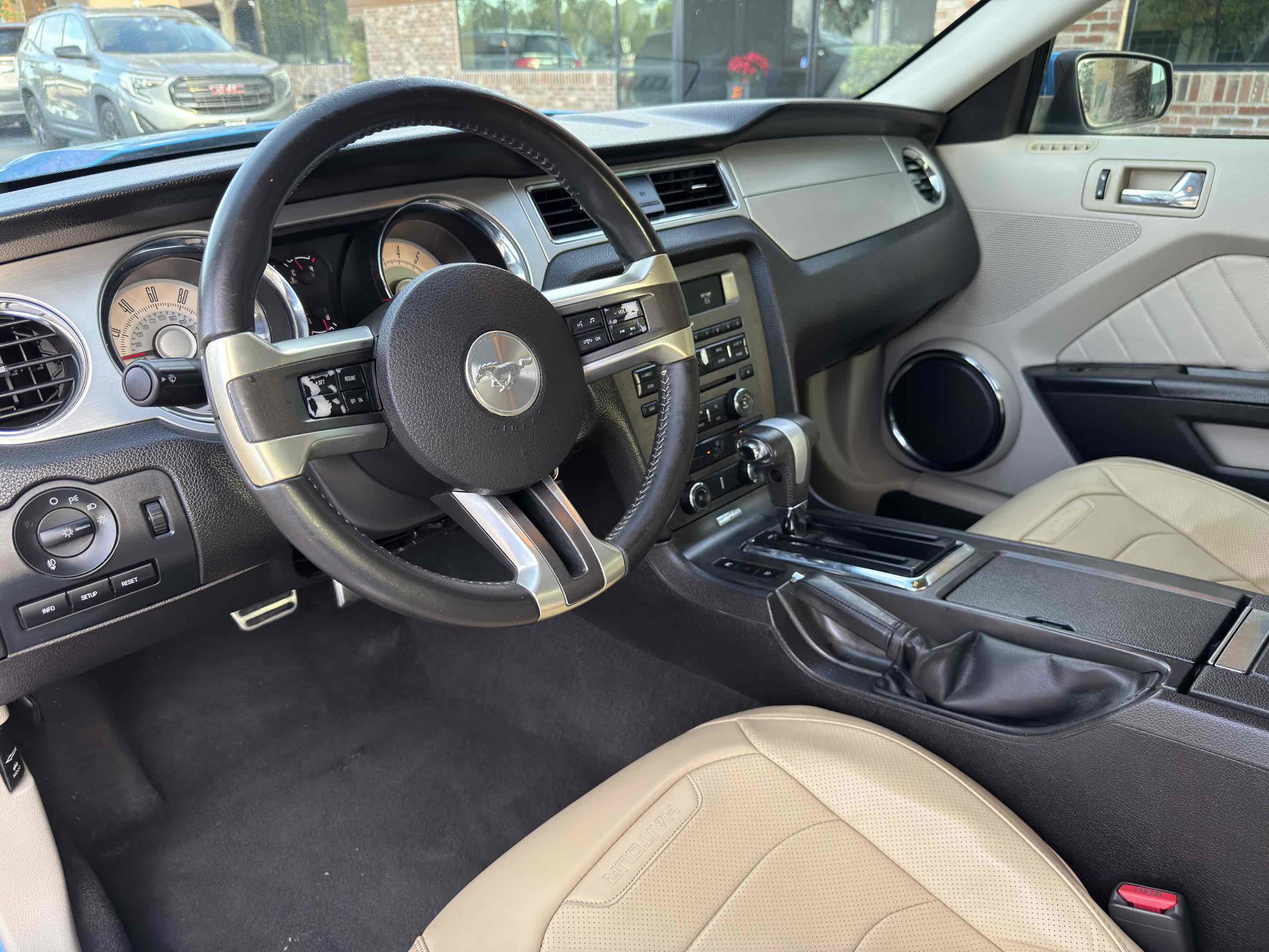 Used 2010 Ford Mustang Premium image 26