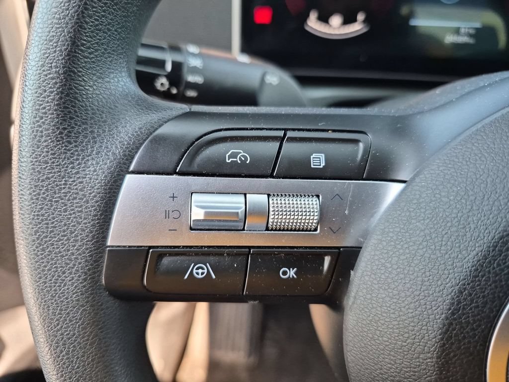 Used 2025 Hyundai Santa Cruz SEL FWD image 19