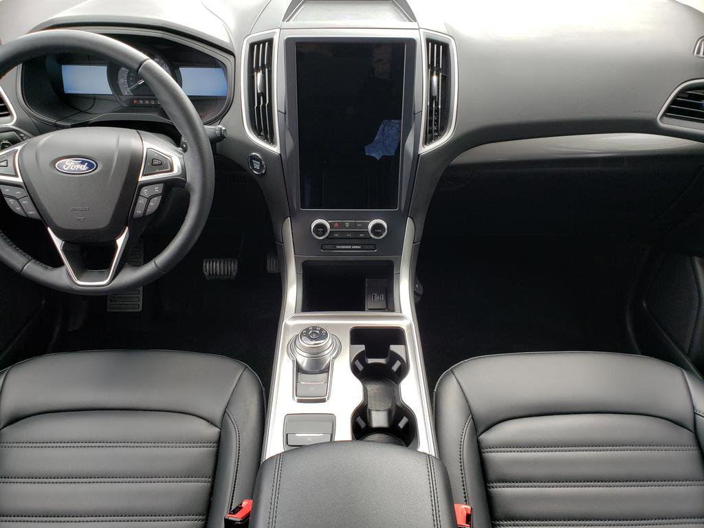 Used 2023 Ford Edge SEL w/ Convenience Package image 12