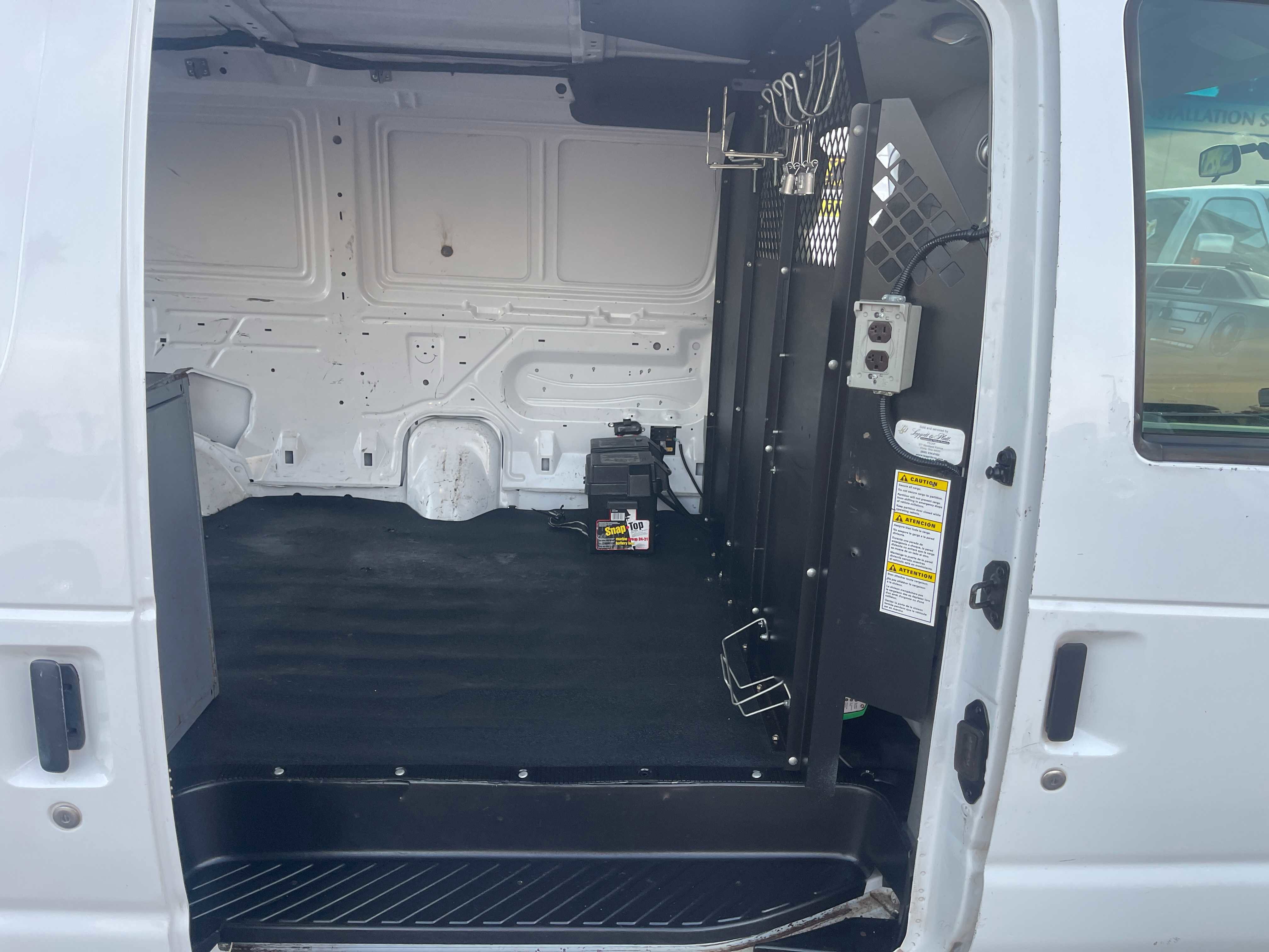 Used 2013 Ford E-150 and Econoline 150 image 12