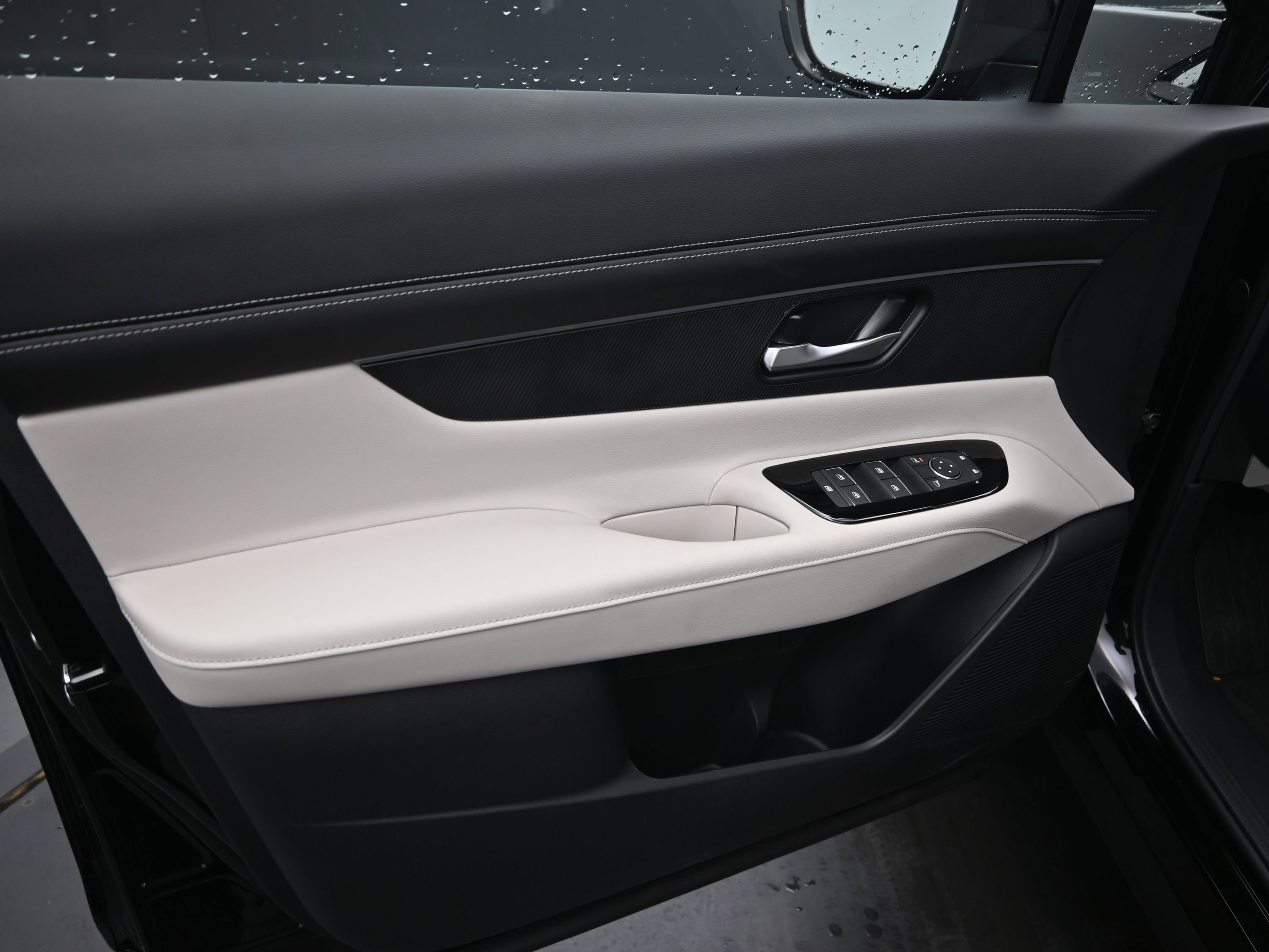 New 2025 Nissan Murano SV w/ Cargo Package image 11