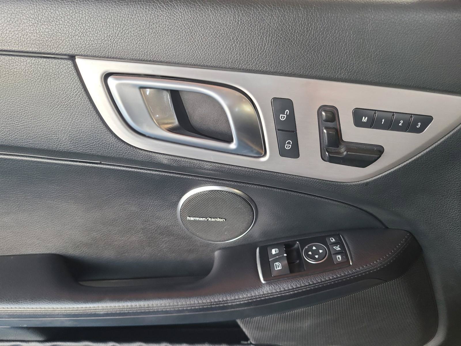 Used 2013 Mercedes-Benz SLK 250 image 10