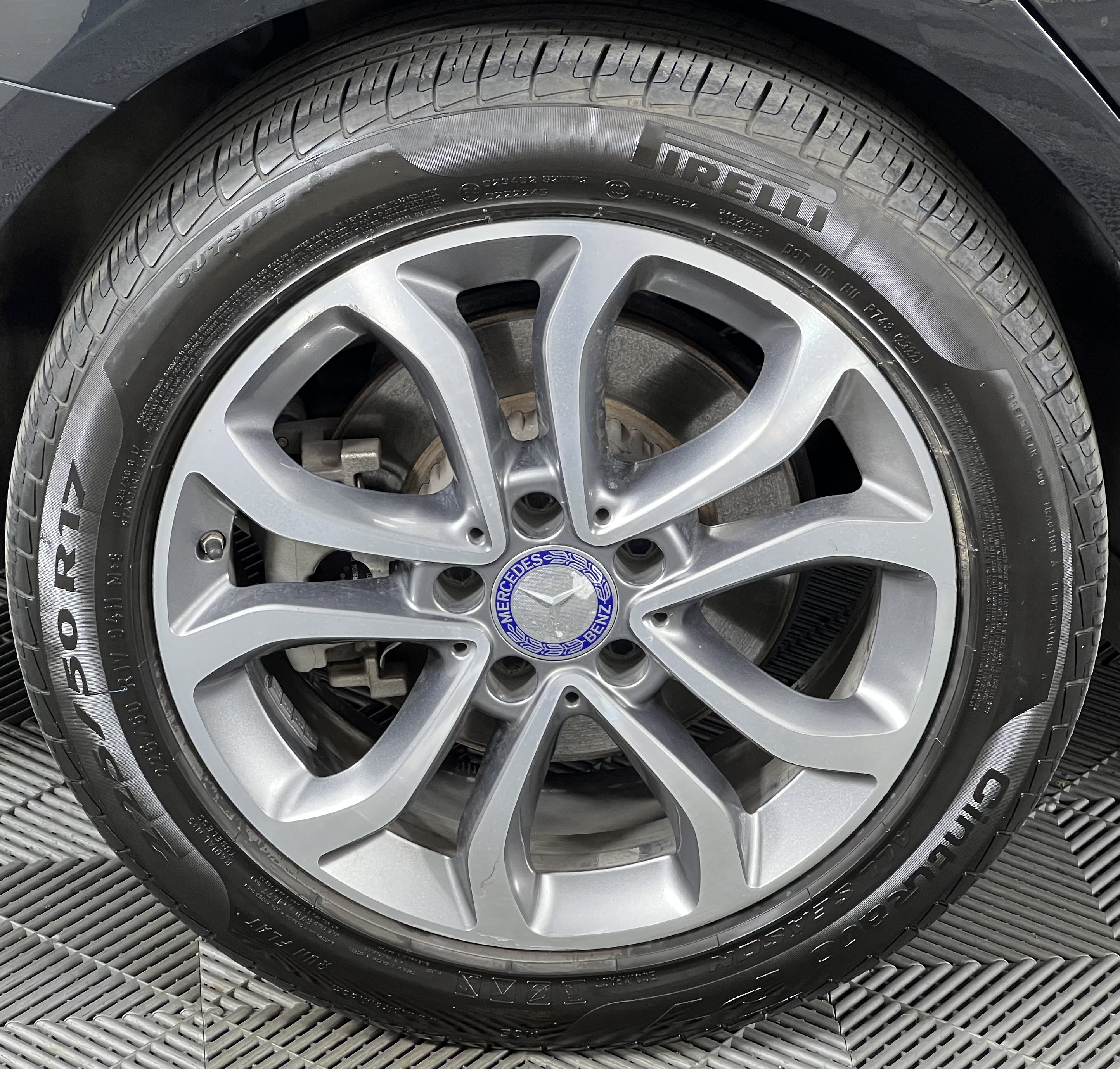 Used 2017 Mercedes-Benz C 300 4MATIC Sedan image 14