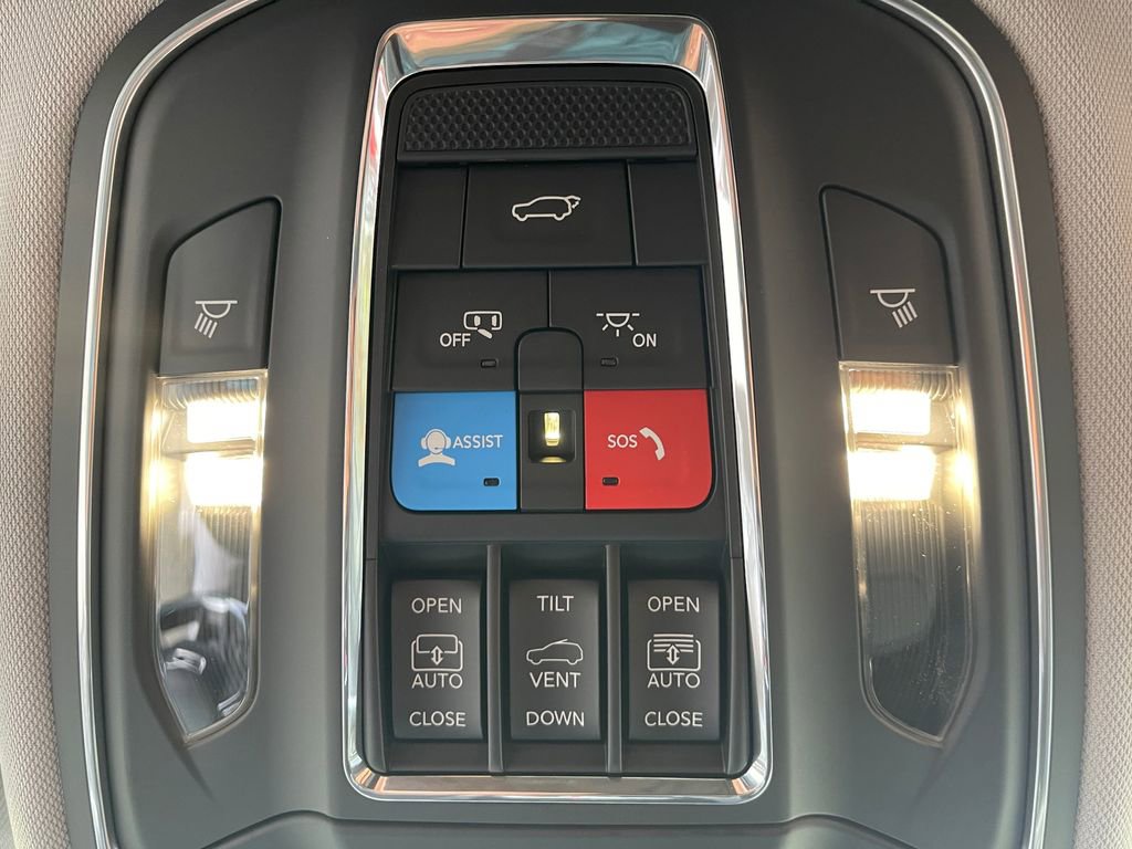 New 2024 Jeep Grand Cherokee Limited 4xe w/ Luxury Tech Group II image 25