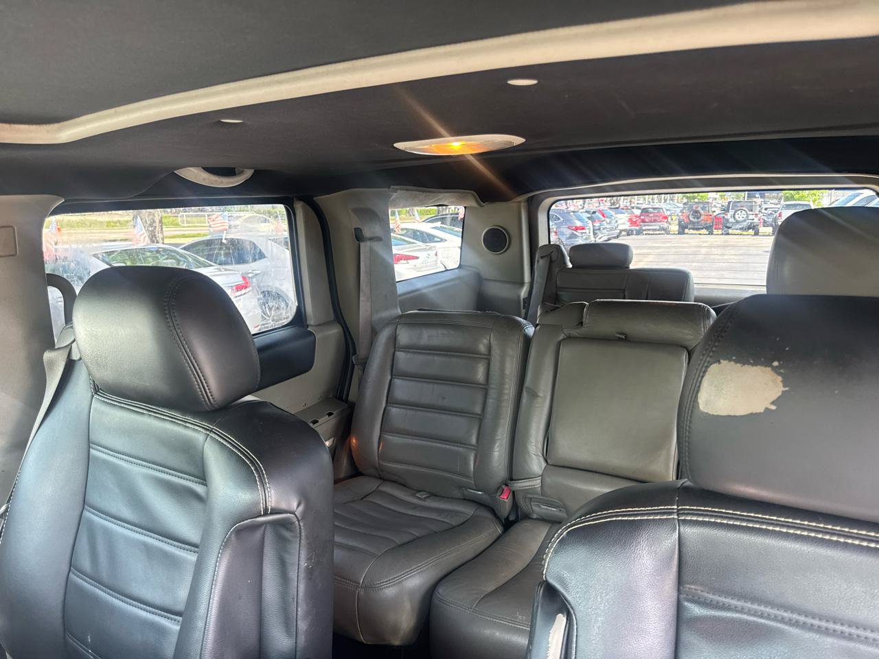 Used 2004 HUMMER H2 w/ Preferred Equipment Group AWD/4WD image 17