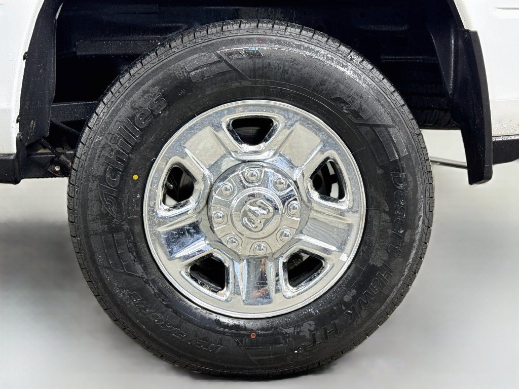 Used 2024 RAM 2500 Tradesman w/ Chrome Appearance Group AWD/4WD image 36